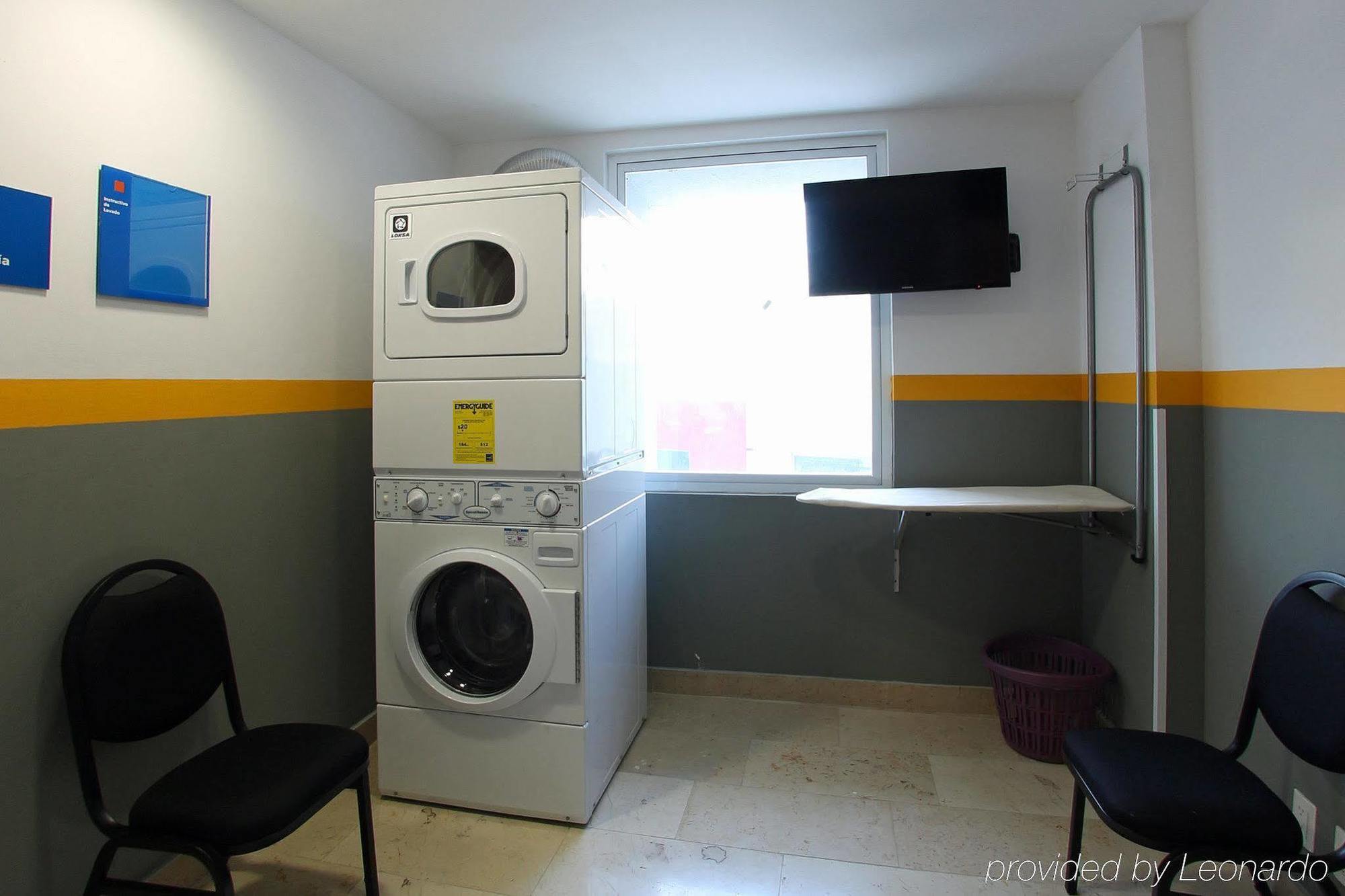 One Villahermosa 2000 Zewnętrze zdjęcie