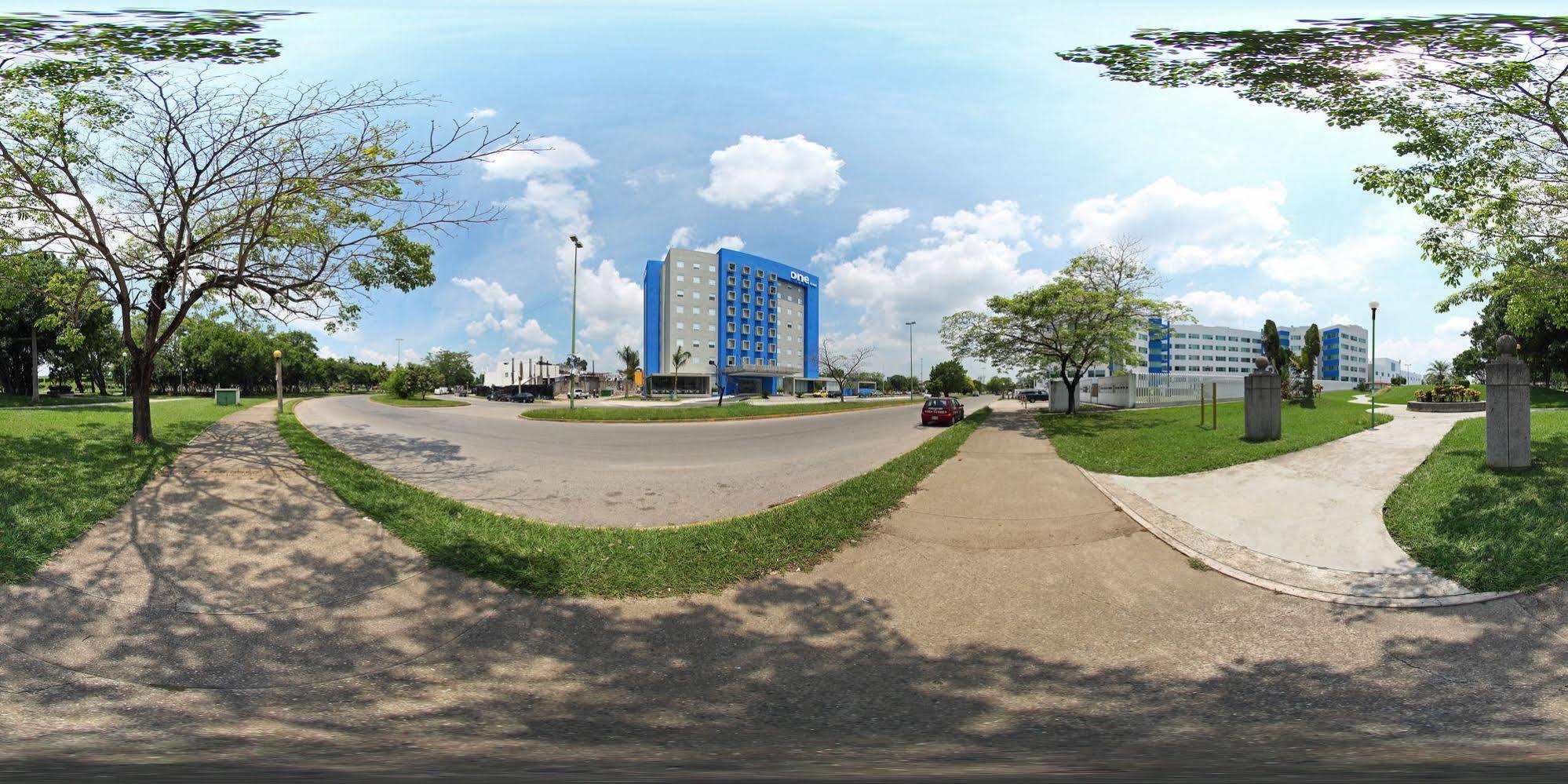 One Villahermosa 2000 Zewnętrze zdjęcie
